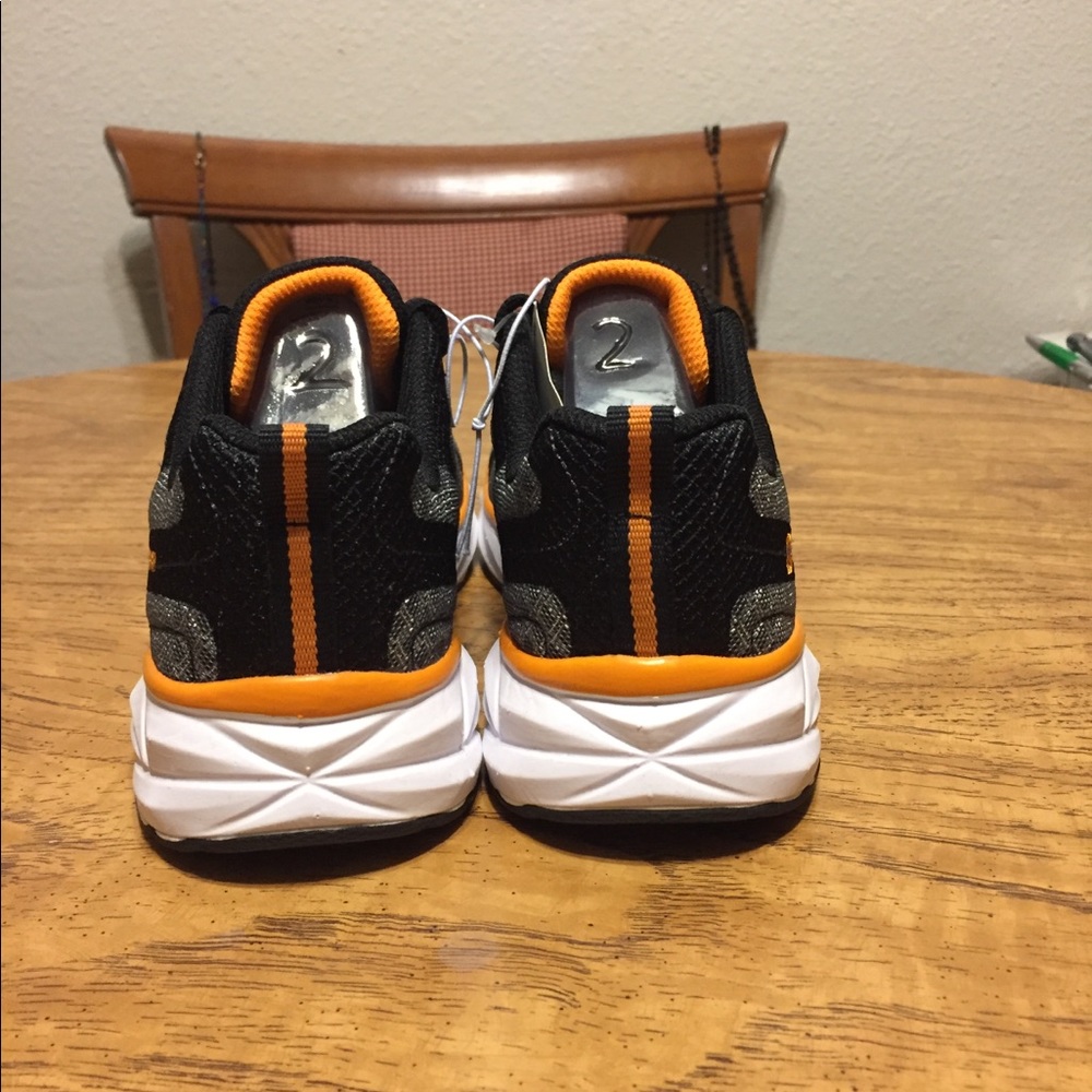 NWT Sport Designed by Sketchers Boys Shoes Size 2 - Picture 8 of 8